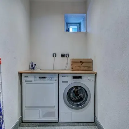 Spacious 3-bed In The Heart Of Apartment