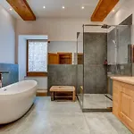 Lägenhet Spacious 3-bed In The Heart Of With Sauna